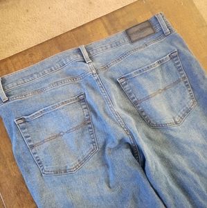 Lucky 410 athletic slim jeans 36 x 30